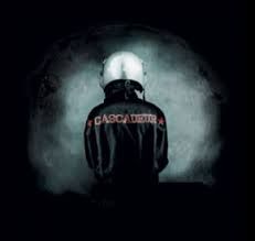 cascadeur, alexandre logo pianiste affublé d' un casque étoilé