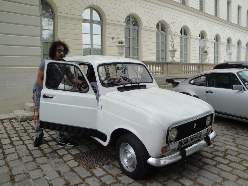 Rassemblement au Chateau de grouchy