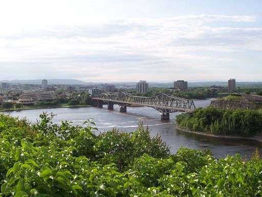 <P>Photos de Quebec, Toronto, Ottawa, chutes du Niagara...</P>