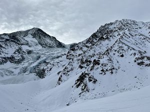 Le domaine, exclusivement irrigué de téléski respectueux de l’environnement est magnifique et plutôt orienté ski de randonnée 