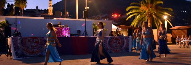 LA DANSE ORIENTALE MIEUX QUE LE FITNESS 