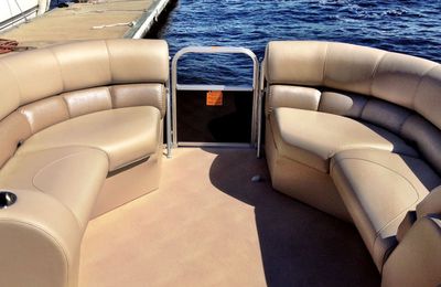 Replacing old boat upholstery with new upholstery in Florida