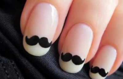 Nail art moustaches