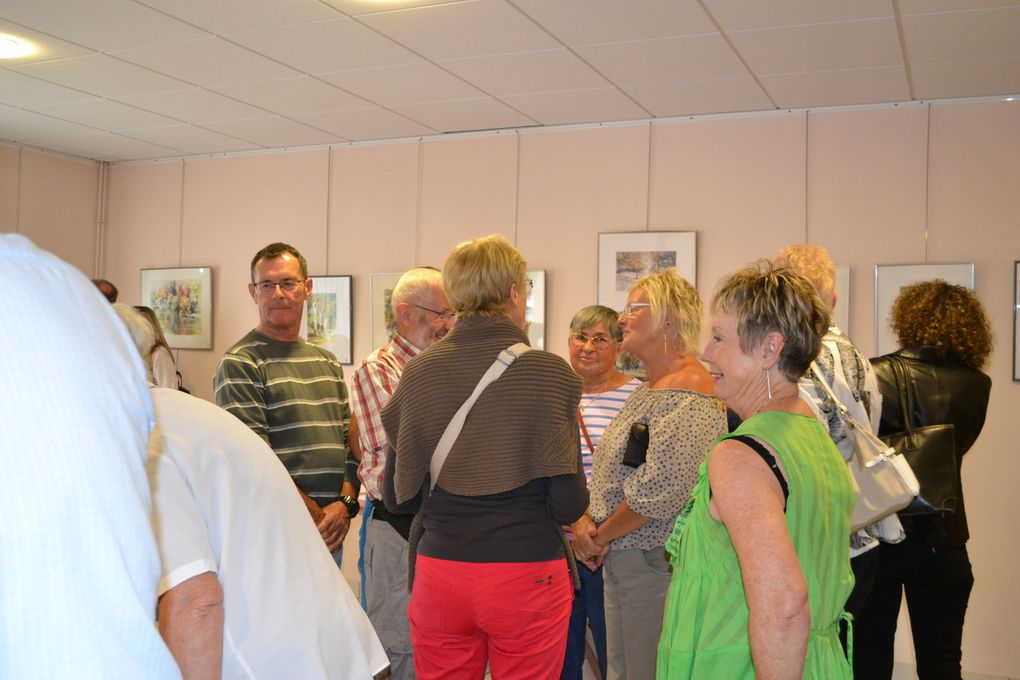 vernissage de l'expo de gudrun Wirths ( du 1er au 30 septembre, à la mairie de Rédéné)     é