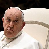 Le pape François dénonce les tortures des prisonniers de guerre