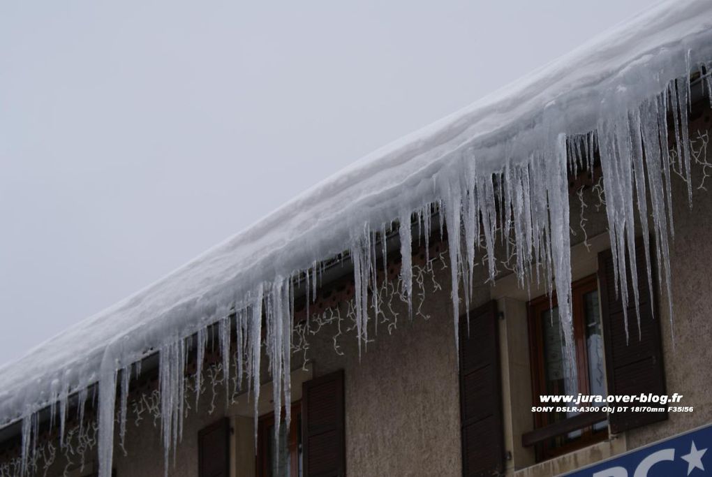 Les photos ce cet hiver 2009, prisent avec un SONY DSLR-A300 Objectif DT 18-70mm F35-56. ballade à travers le Haut Jura avec l'or blanc tant attendu ! Cette année 2009 reste exeptionelle !