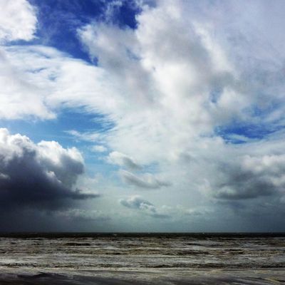 Coup de vent avant la pluie à Berck sur Mer