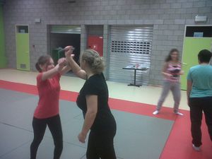 WSD (Women Self Defense) Ciney : les agressions à l'arme blanche - le couteau