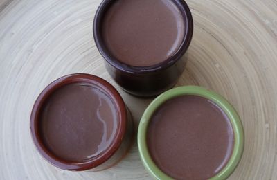 Crèmes et yaourts chocolat et amande amère