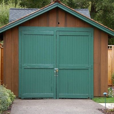 Porte de garage en bois : comment bien choisir sa porte de garage ? (conseils, idées, prix)