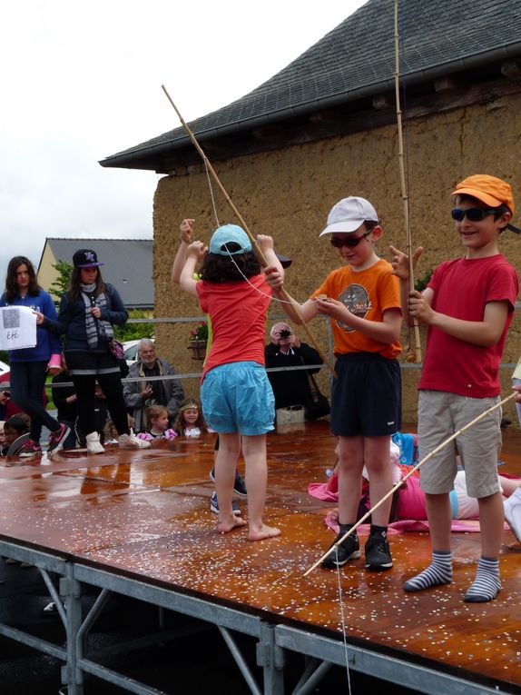 Photos de la fête de l'école 2013 de Chasné sur Illet