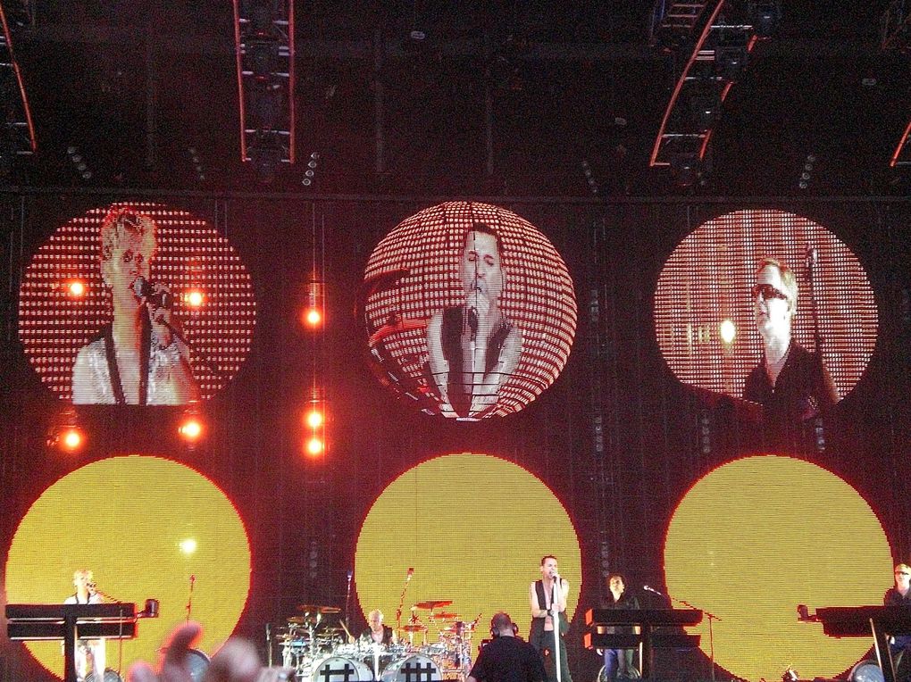 les photos du concert de Depeche Mode le 27 juin 2009 au stade de france à Paris prises avec notre appareil