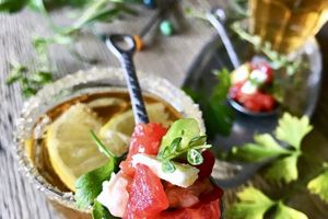 Cuillères de salsa avocat-feta et son panaché au citron vert