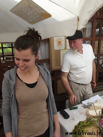 En partenariat avec les bistrots de pays, apéro dégustation en présence du chevrier, M. Claude Bietry pour fêter le retour du fromage de chèvre