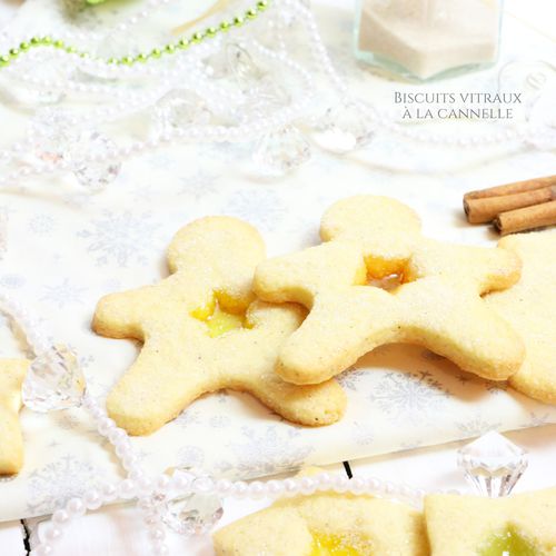 Biscuits de Noël fourrés à la confiture - Les Gourmands {disent} d'Armelle