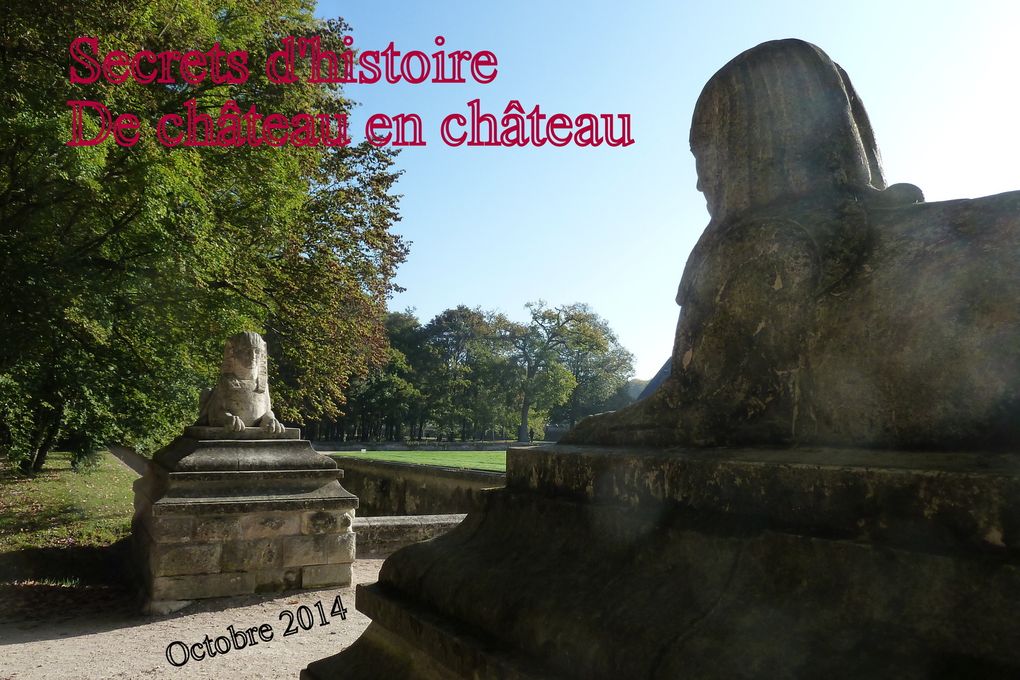 Chenonceau et Chambord, surtout celui-ci avec son escalier à double circonvolutions, qui nous laissent  étonnés, mais pas si longtemps que cela, ont retenu l'attention des touristes saintongeais, aussi Culture-Histoire a noté quelques signes lapidaires et bien sûr a rencontré un fameux Charentais... Bernard Palissy.