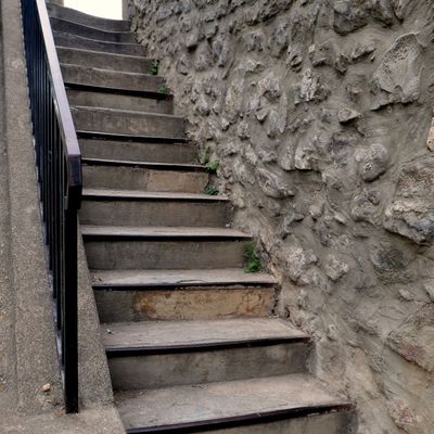 Des escaliers à Homps dans l’Aude