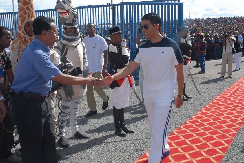 Inauguration du Kianja (Stade) Makis de Madagascar, à Andohatapenaka, par le Président Andry Rajoelina. 1ère partie. Photos: Harilala Randrianarison