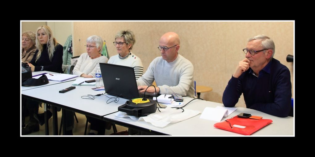 De l'art N&amp;B des membres de l'atelier thématique aux réductions de taille d'image : le club photo est technique !