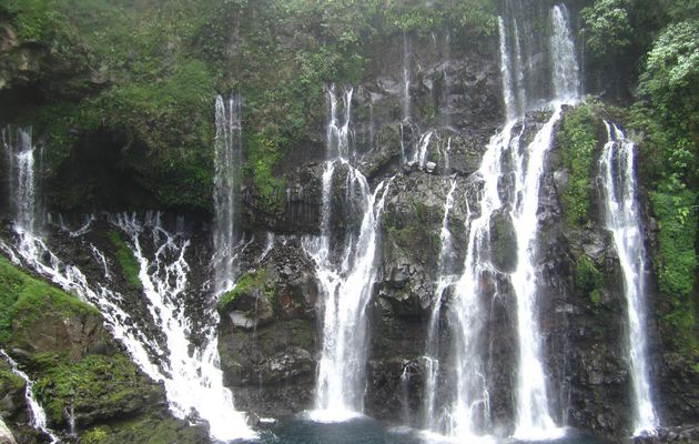 Cascades et coulées de laves 