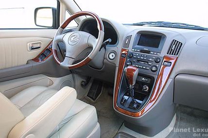 Une Lexus 4X4 1999 à vendre