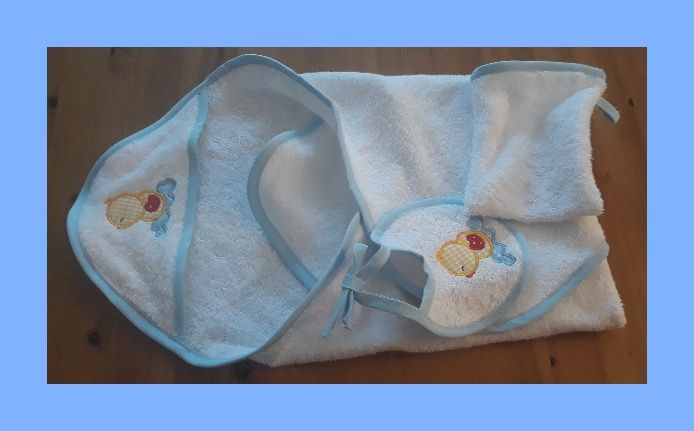Ensemble De Bain Et Repas Pour Poupee Laine Et Chiffons