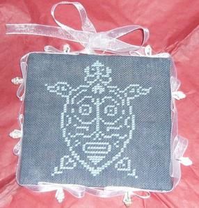 <ol>
    <li>Tous mes travaux de points compt&eacute;s , blackwork et autres broderies </li>
</ol>