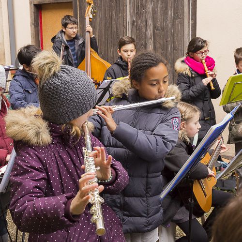 Les photos de la Saint-Nicolas, rue du Faubourg de Pierre avec l'AQHT