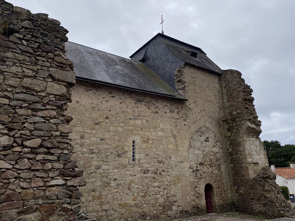 l'église Saint Nicolas à Brem-sur-Mer