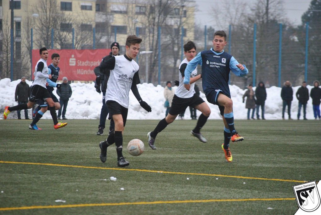 Am 18. Februar traf die das BOL Team der Waldecker U17 in einem Testspiel auf den TSV 1860 München. Die U17 Junioren der Münchner Löwen, die normalerweise in der Juniorenbundesliga auf den VfB Stuttgart, Hoffenheim oder den FC Bayern treffen, verl