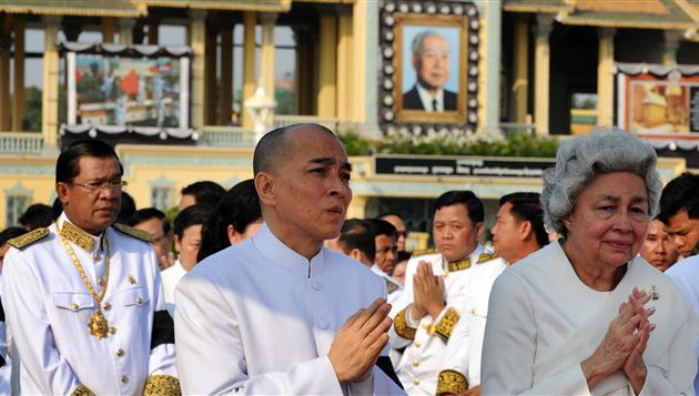 Cambodge : funérailles fastueuses pour le défunt roi Sihanouk