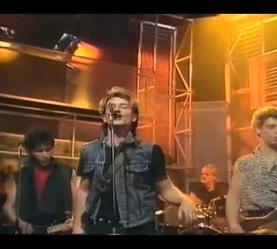 U2 -BBC TV 'Top Of The Pops -Londres -Angleterre -23/02/1983