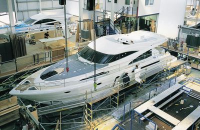 Fairline Yacht annonce 240 suppressions de postes