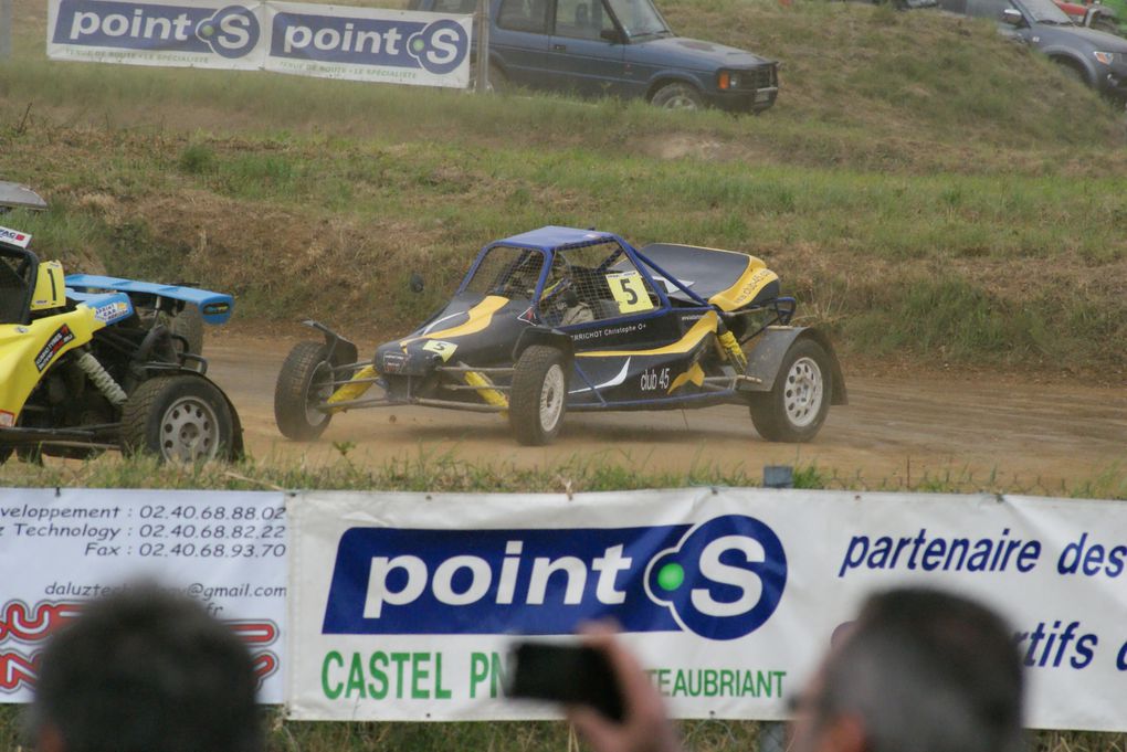 Les 11 et 12 mai 2013 à Saint-Vincent-des-Landes (44), 3ème épreuve du championnat de France d'autocross.