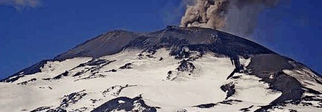 Activité du Nevados de Chillan, de l'Ibu, et essaim sismique au Myrdalsjökull.