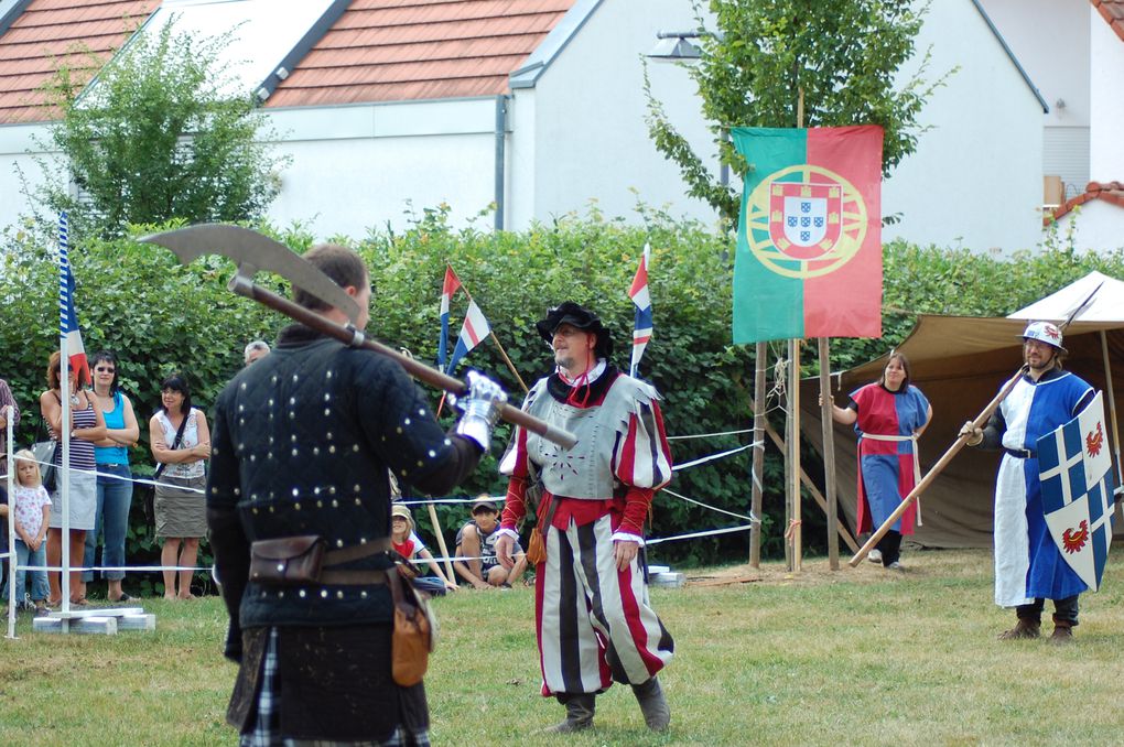 18.07.2010 Obergrombach
Burgfest mit mittelalterlichen Ritterspielen