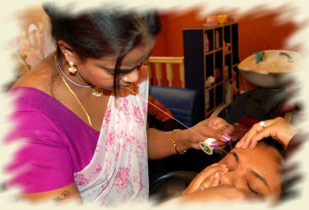 EPILATION INDIENNE des sourcils AU FIL