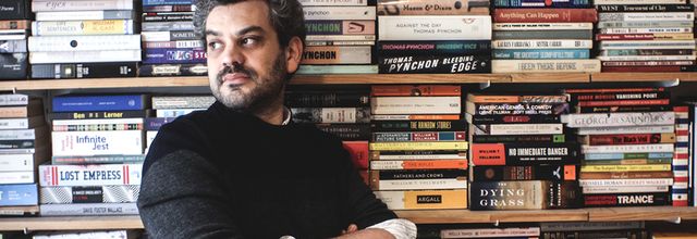 olivier lamm, un journaliste musical et un musicien vétéran de l'électronica et un expérimentateur glitch-pop