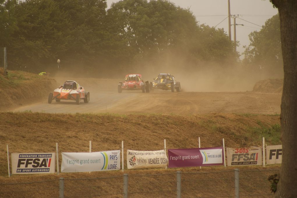 Les 28 et 29 juillet 2012 à St-Georges-de-Montaigu (85), 7ème épreuve du Championnat de France d'autocross.