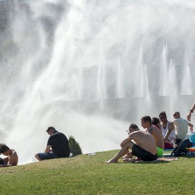 Paris se déclare en "état d'urgence climatique"