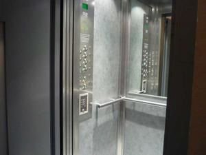 les ascensoristes sur la sellette.