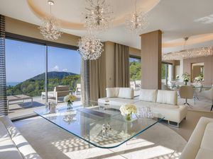 VILLA DE PRESTIGE EZE PROCHE MONACO