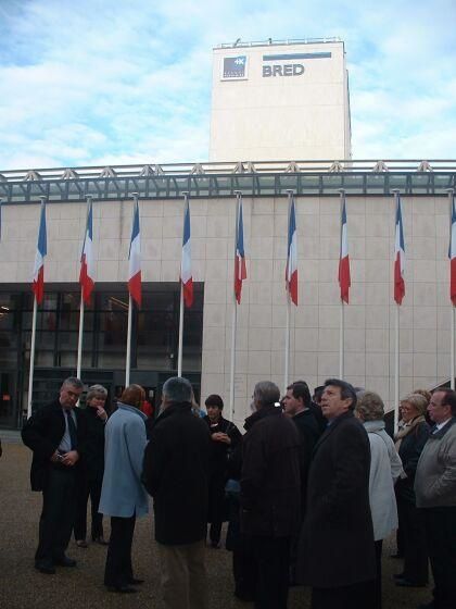 Les militants de la 9&egrave;me se sont rendus &agrave; Paris pour un voyage d'&eacute;tude de deux jours. Au programme : la visite de l'Assembl&eacute;e Nationale en compagnie du d&eacute;put&eacute; Bernard Schreiner, le QG de campagne de Nicolas Sarkozy, et le minist&egrave;re des Finances &agrave; Bercy