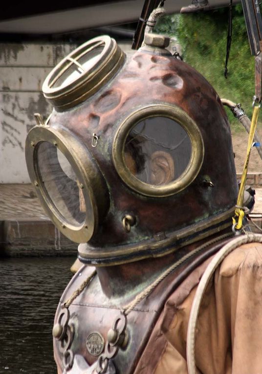 Les photos de la petite géante et du scaphandrier - Royal de Luxe Nantes 2009