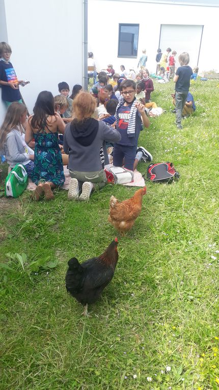 après-midi : jeux de kermesse sur la cour