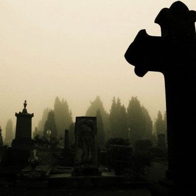 Prière à Sainte Radegonde pour la protection des cimetières et des morts, esprits nocturnes