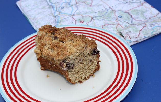 Gâteau aux mûres avec son « topping » croustillant