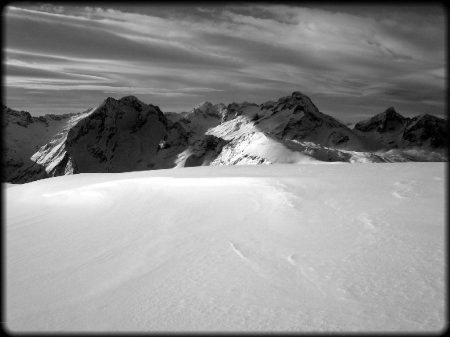 Album - La montagne en noir et blanc