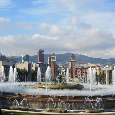 De l'autre côté de la Ramblas. Découverte du MNAC, de la fontaine Magique et du parc Miro