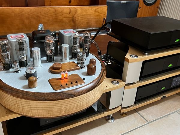 UFO Luthier &quot;sur-mesure&quot; et installation à domicile.